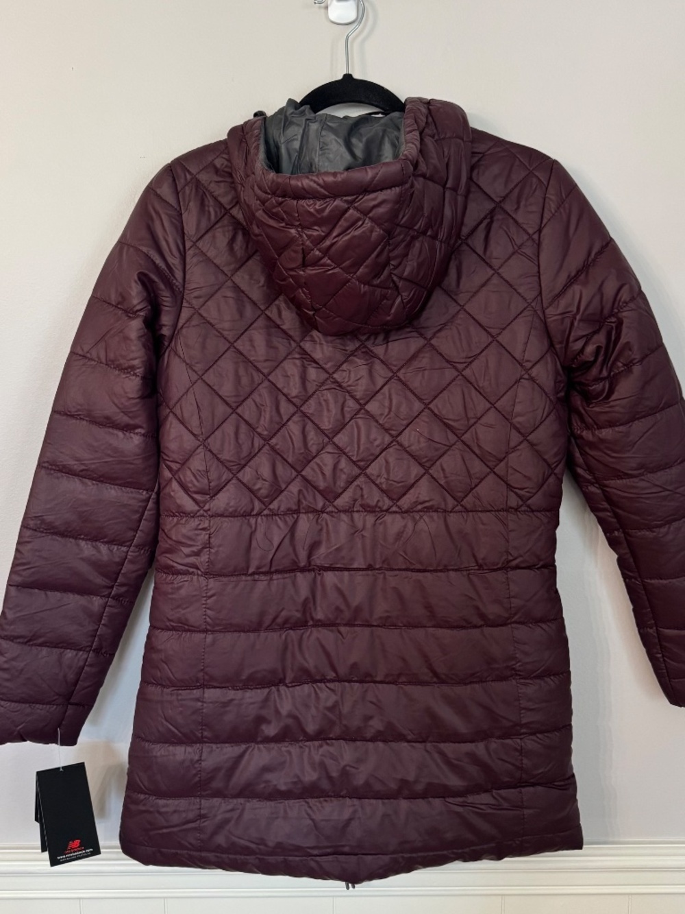 New Balance Women's Puffer Quilted Style Tech Hooded Zip Up Jacket Sz S NWT - Picture 12 of 12